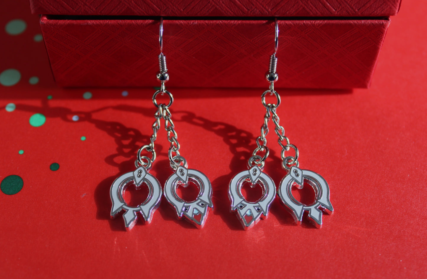 Wriothesley - Genshin Impact long earrings