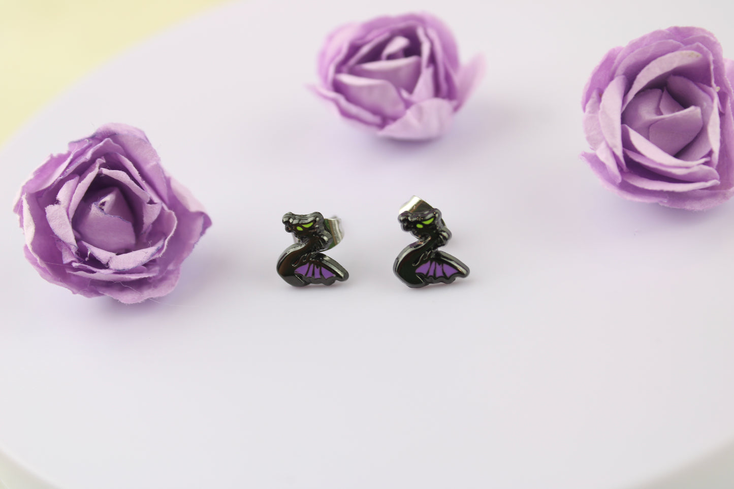 Diasomnia - Twisted Wonderland earrings