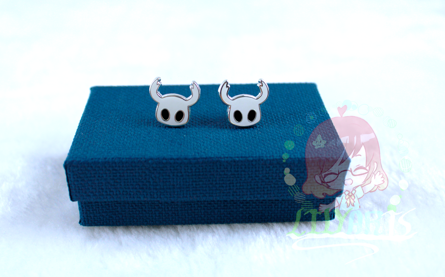 The Knight - Stud earrings Hollow Knight